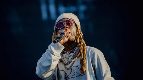 Lil Wayne announces 2023 tour, including The Apollo