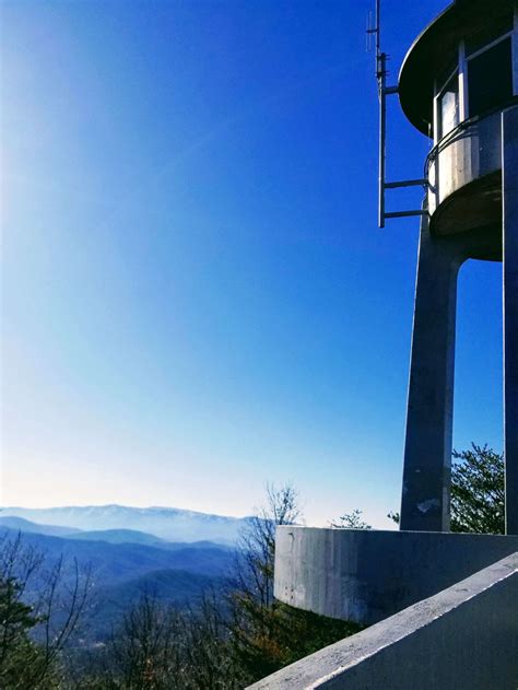 Hike Look Rock Tower On The Foothills Parkway For Amazing Views ...