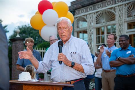 Congressman Steny Hoyer Hosts 42nd Bull Roast at Newton White Mansion ...