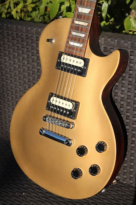 Photo Gibson Les Paul GoldTop : Gibson Les Paul GoldTop (1771 ...