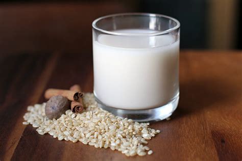 Rice Milk Facts, Health Benefits and Nutritional Value