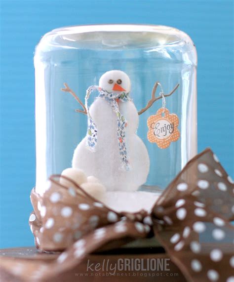 Notable Nest: Snowman Snow Globe