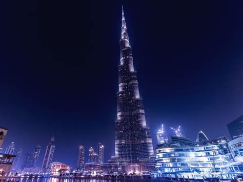 Burj Khalifa at Night - Hellotickets