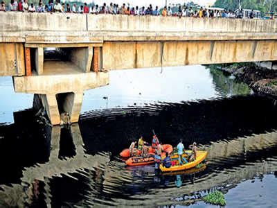 Bizman jumps off bridge at Kotturpuram, feared dead | Chennai News ...