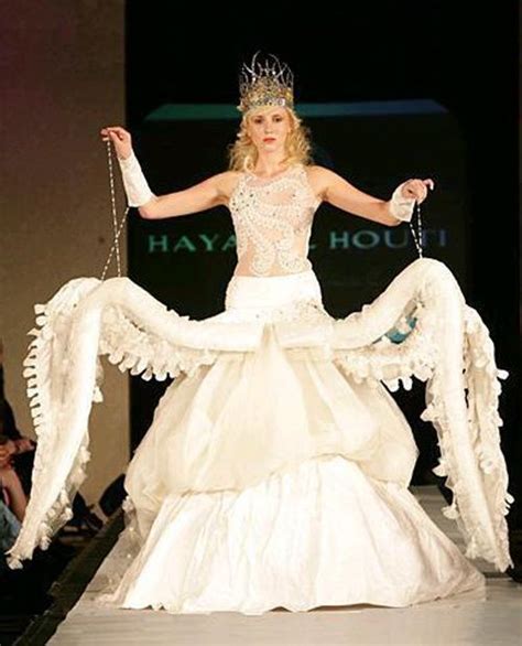 6 Crazy Wedding Dresses | Funny wedding dresses, Weird wedding dress, Ugly dresses