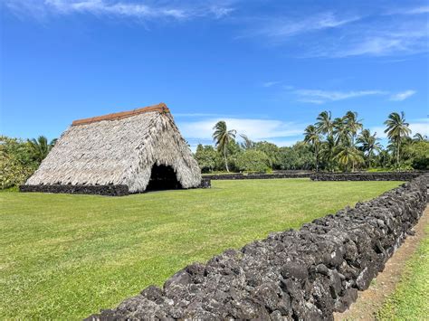 Gorgeous Hawaii Botanical Gardens to Visit (2023)