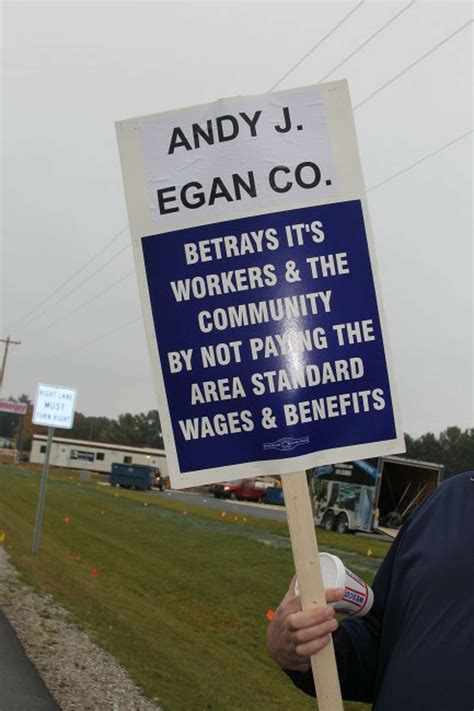 Picketers take up issue at Manistee Meijer site