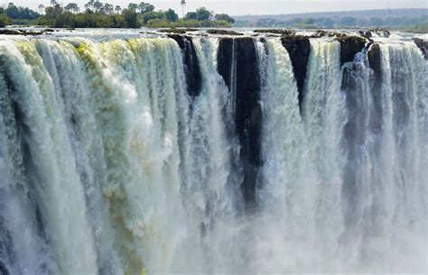 7 Interesting Facts About Victoria Falls | EnjoyTravel.com