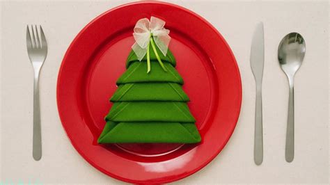 Easy Christmas Tree Napkin Folding Tutorial