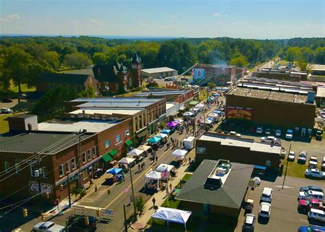 TOWN OF MOUNT GILEAD – Mount Gilead, NC is a charming small town.