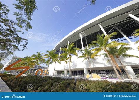 Marlins Park Stadium Miami FL Editorial Photo - Image of team, modern ...