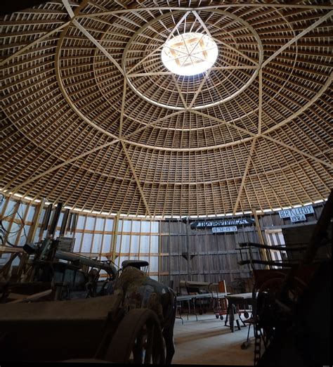 New WTIU Documentary Tells The Story Of Indiana’s Round Barns | WBIW