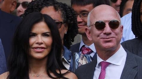 Amazon founder Jeff Bezos engaged to girlfriend Lauren Sánchez: Report | World News - Hindustan ...