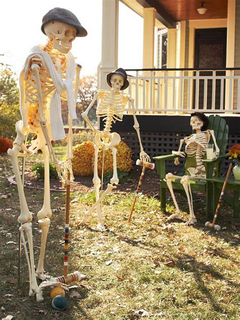 Décoration de jardin Halloween en squelettes, crânes et os