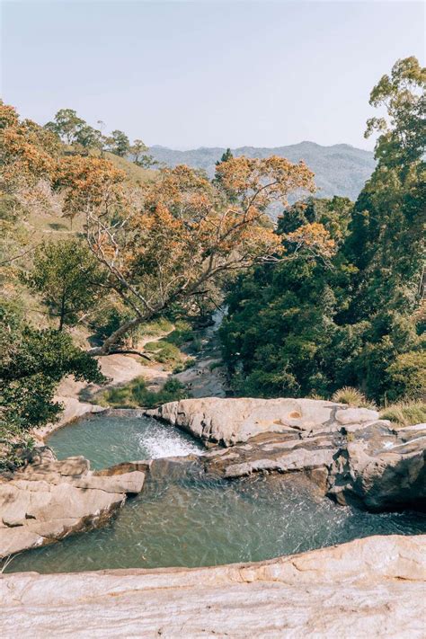 Diyaluma Falls: Swim at the top of Sri Lanka's 2nd highest waterfall