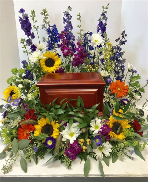 Margrethe Karlsen: Funeral Urn Flower Arrangements : Flower Shop > Meadows of Memories Urn Spray ...