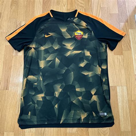 Nike Roma soccer jersey #nike #roma #soccer #MLS - Depop