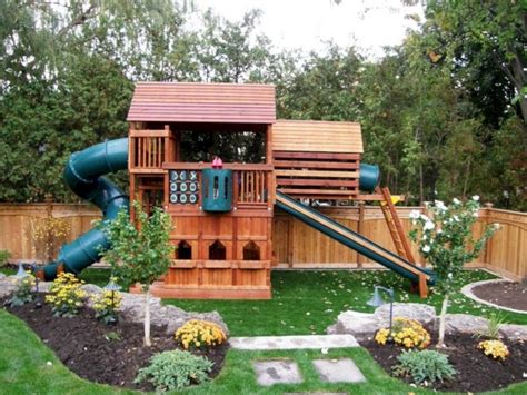 20+ Kid Friendly Small Backyard Playground Ideas – DECOOMO