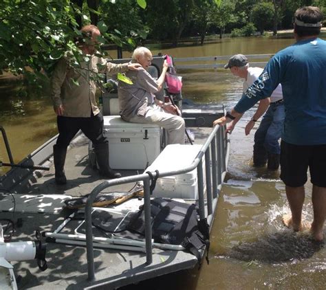 Rising San Jacinto River worrying residents | khou.com