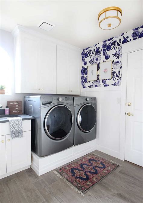 11 DIY Laundry Pedestal Ideas