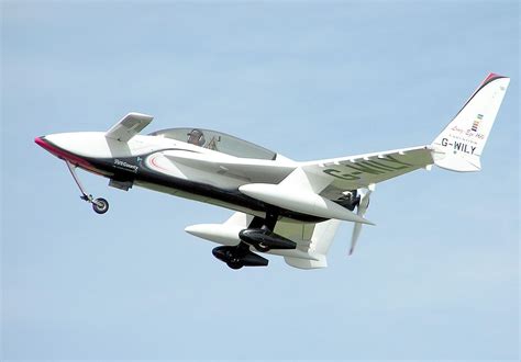 Rutan.long-EZ.g-wily.arp - Rutan Long-EZ - Wikipedia #pilottattoo | Aircraft, Electric aircraft ...