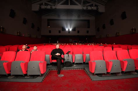 Riviera Theatre Reopens - The Santa Barbara Independent