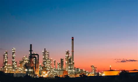 Premium Photo | Scene of the oil refinery plant of petrochemistry oil ...