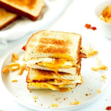 Easy Fried Egg Sandwich Recipe - The Anthony Kitchen