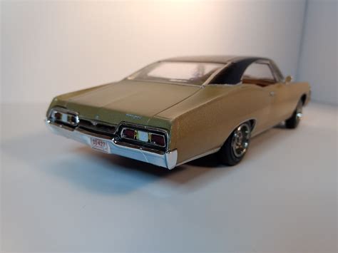 1967 Chevy Impala SS (Stock) -- Plastic Model Car Kit -- 1/25 Scale -- #981-12 pictures by ...