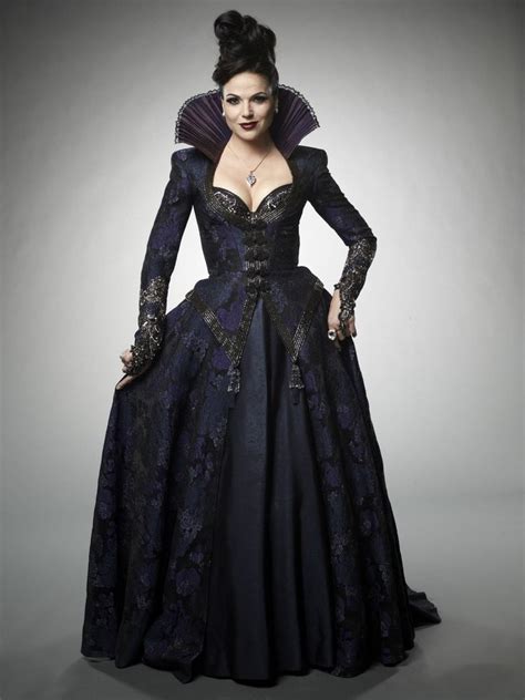 Once Upon A Time Photo: Regina | Queen dress, Evil queen costume, Queen ...