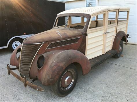 Good Wood: 1937 Ford Woodie | Barn Finds