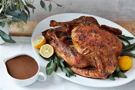 Recipe: Thanksgiving Turkey and Gravy - WSJ