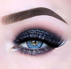 Desio eyes, "Icy Blue" // Patrizia Conde Glitter Makeup, Lip Makeup, Make Up, Dipbrow, Count