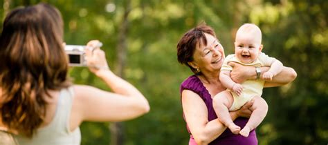 Maternal Grandparents May Be Closer to Their Grandchildren - Mommy Nearest