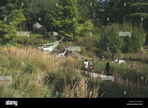 Dinosaurs at Crystal Palace Park, London Stock Photo - Alamy