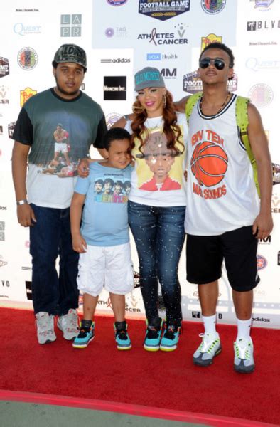 Faith Evans with her sons | Faith evans, Celebrities, Athlete