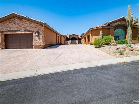 Luxury houses with terrace for sale in Bullhead City, Arizona | JamesEdition