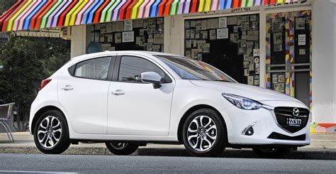 Mazda Mazda2 Hatchback Photos and Specs. Photo: Mazda Mazda2 Hatchback best specifications and ...