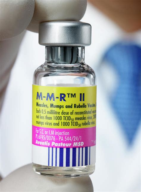 Mmr Vaccine Photograph by Saturn Stills/science Photo Library - Fine ...