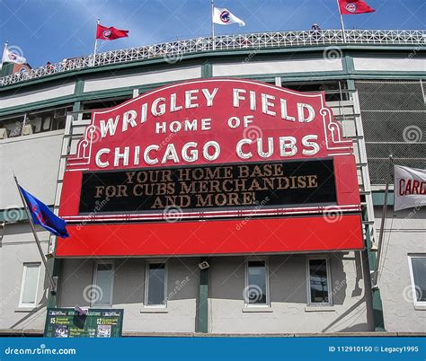 Wrigley Field editorial image. Image of vacation, field - 112910150