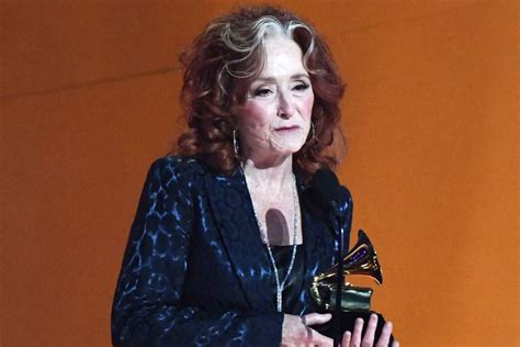 Bonnie Raitt Is Shocked as She Wins Song of the Year at the 2023 Grammy ...