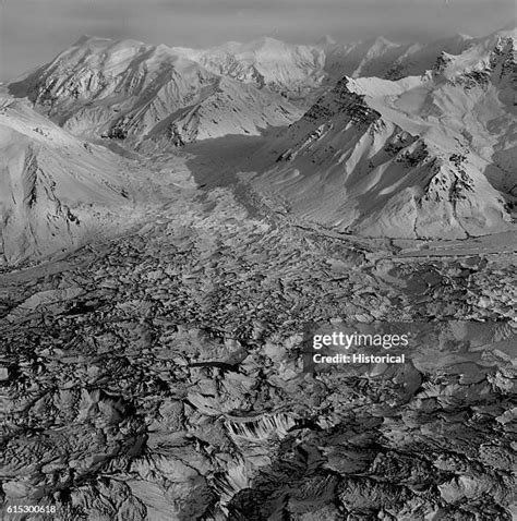 Saint Elias Mountains Photos and Premium High Res Pictures - Getty Images