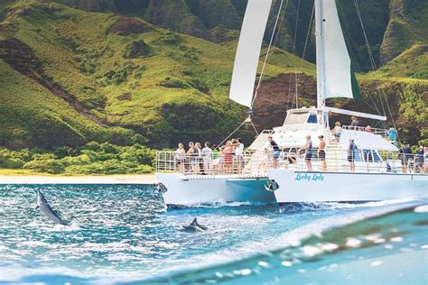 Deluxe Na Pali Morning Snorkel Tour on the Lucky Lady 2024 - Kauai