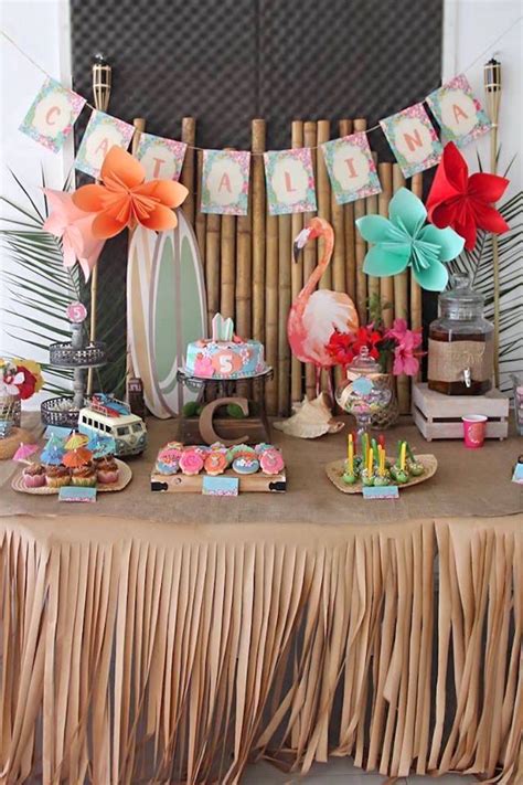 Resultado de imagem para festa havaiana | Hawaiian birthday party, Hawaiian birthday, Luau ...