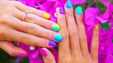 11 Glamorous Neon Nail Designs You Must Try This Season