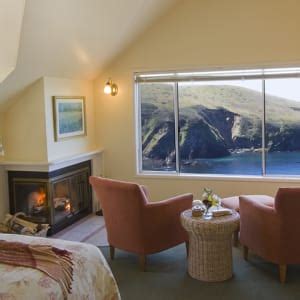 Guest Rooms & Cottages | Albion River Inn | Mendocino Coast