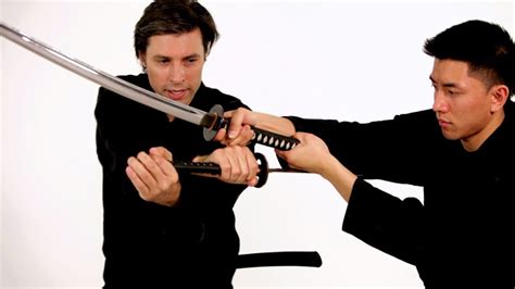 How to Do the Kiri Age Katana Technique | Sword Fighting - YouTube