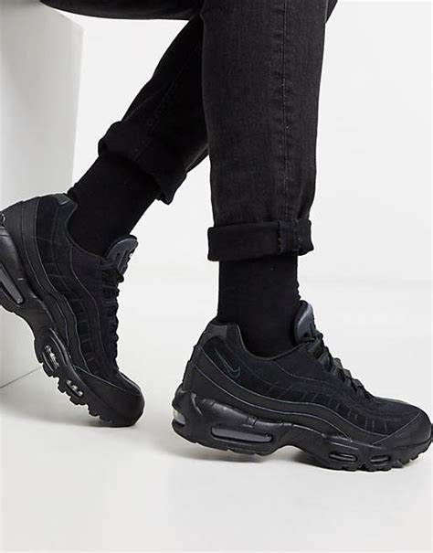 Nike Air Max 95 Essential in triple black | ASOS