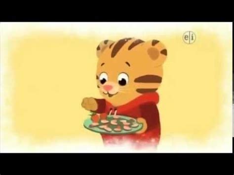 Daniel Tiger song - Try a New Food, It Might Taste Good! - YouTube ...