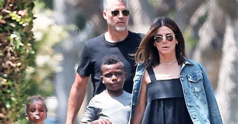 Sandra Bullock and Bryan Randall Walk With Kids to Party: Photos